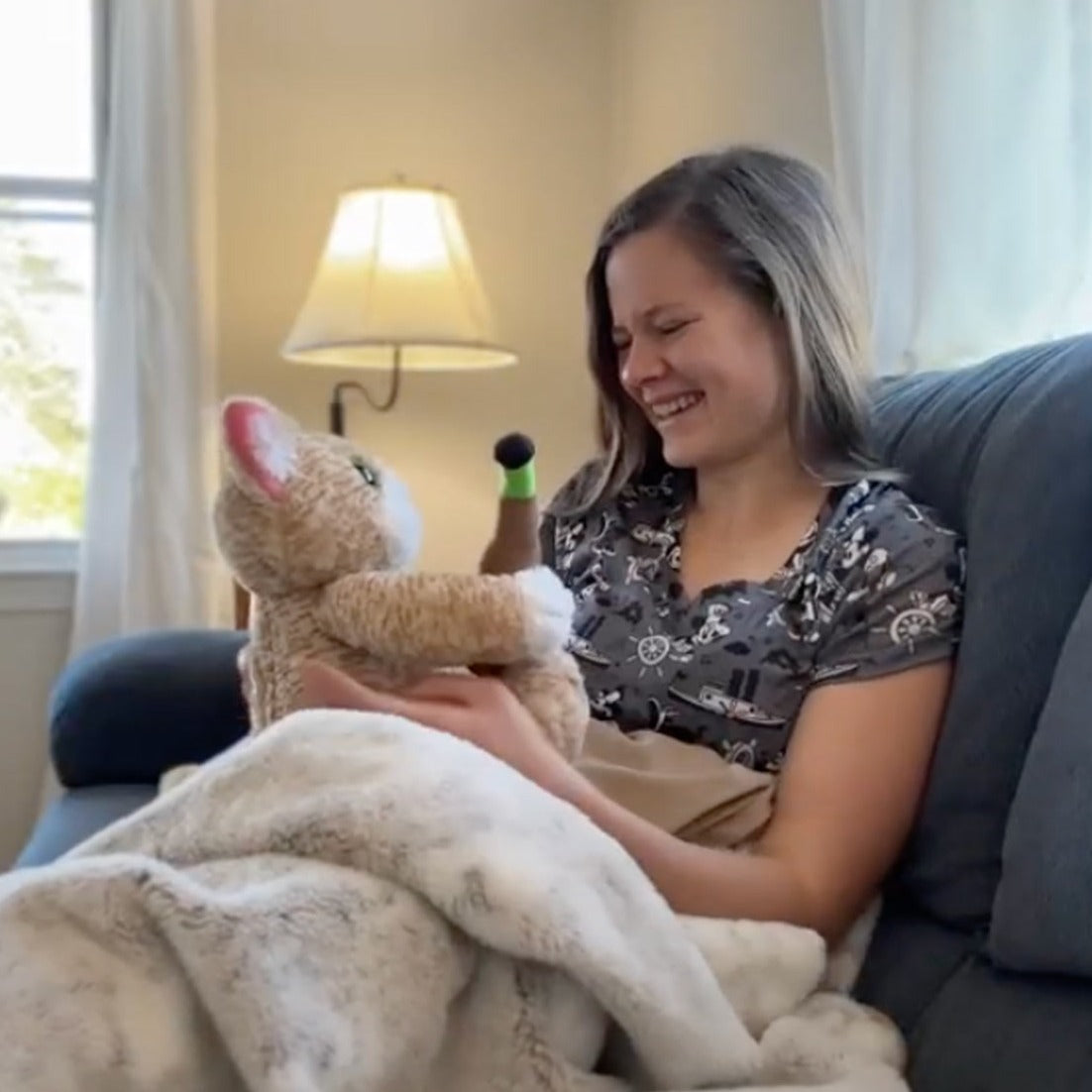 SmartyCat - Talking, Cuddly Plush Cat with over 50 Wise-Cracks